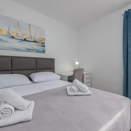 Homestay Marina